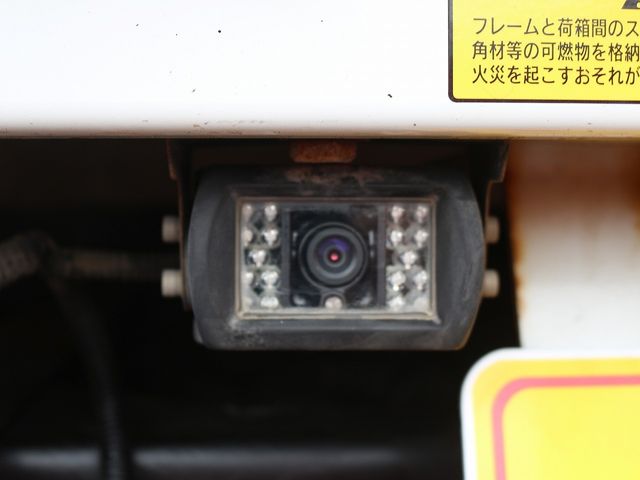 Mitsubishi CANTER 2017-05 180661-6