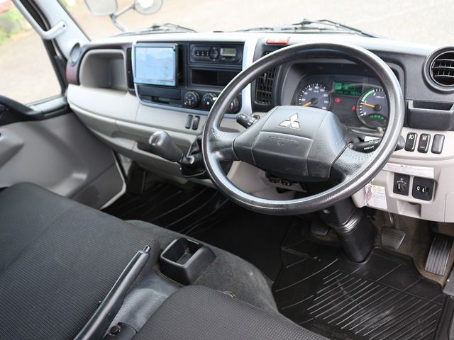 Mitsubishi CANTER 2017-05 180661-17