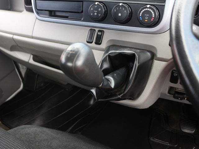 Mitsubishi CANTER 2017-05 180661-22