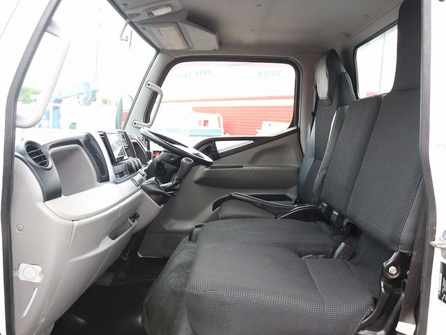 Mitsubishi CANTER 2017-05 180661-27