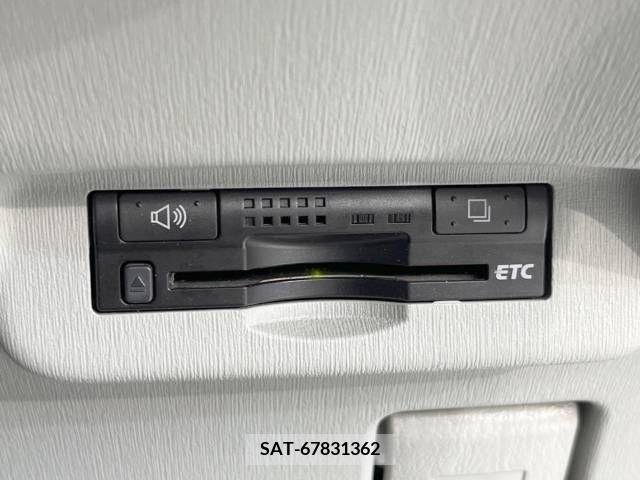 Toyota PRIUS 2012-01 384865-4