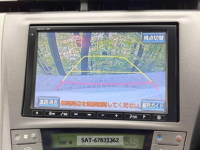 Toyota PRIUS 2012-01 384865-3