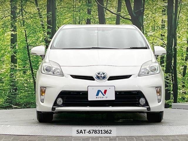 Toyota PRIUS 2012-01 384865-17