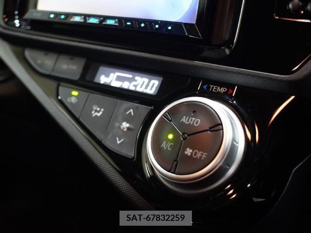 Toyota AQUA 2016-03 389365-24