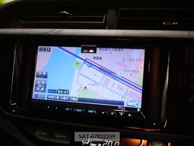 Toyota AQUA 2016-03 389365-11