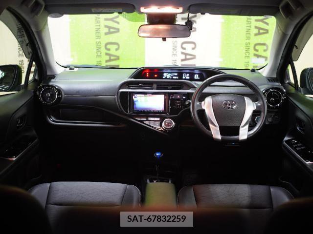 Toyota AQUA 2016-03 389365-2