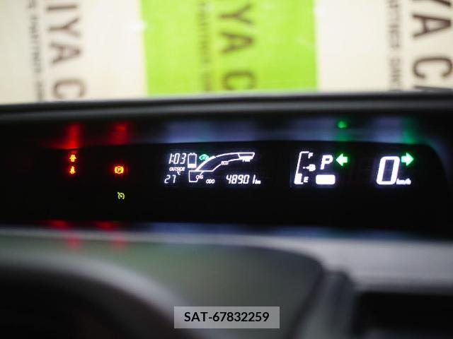 Toyota AQUA 2016-03 389365-28