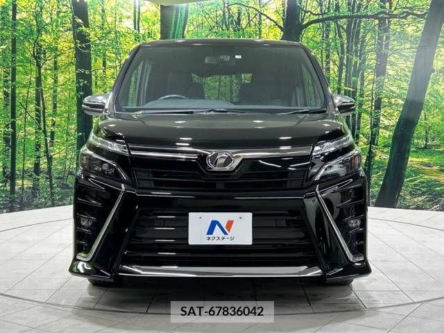 Toyota VOXY 2019-09 215997-14
