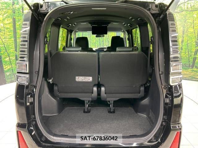 Toyota VOXY 2019-09 215997-11