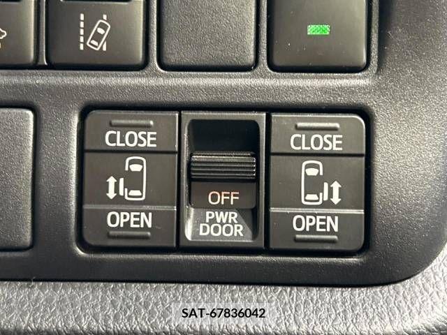 Toyota VOXY 2019-09 215997-5