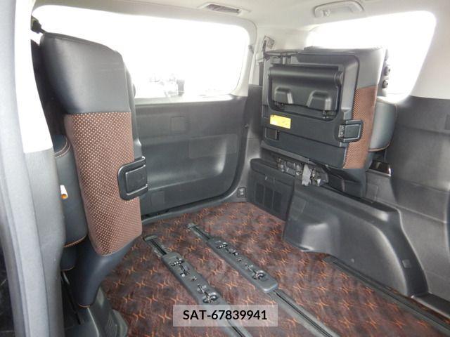 Toyota ALPHARD 2015-01 213537-18