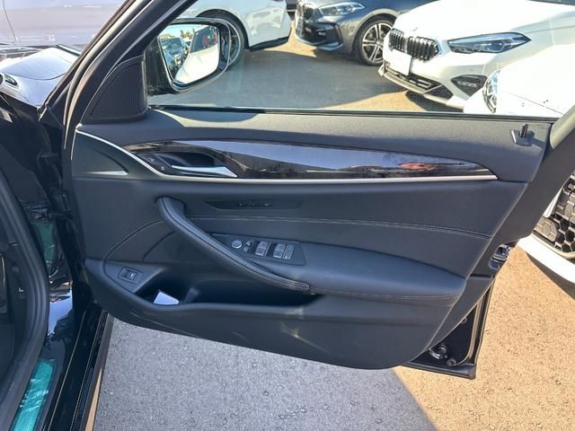 Bmw 5 SERIES 2023-03 184346-15