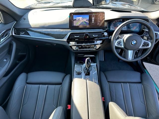 Bmw 5 SERIES 2023-03 184346-1