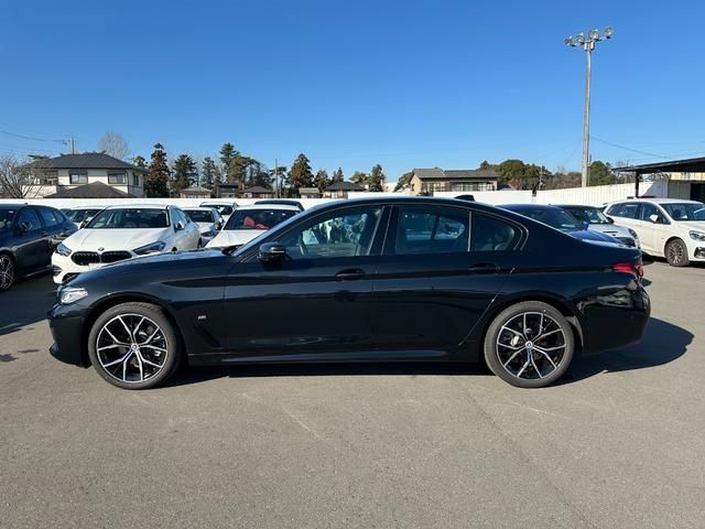 Bmw 5 SERIES 2023-03 184346-3