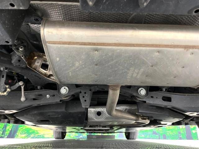 Toyota PRIUS 2019-05 24233-19