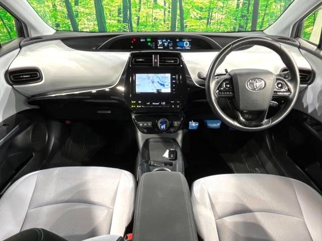 Toyota PRIUS 2019-05 24233-1