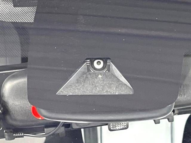 Toyota PRIUS 2019-05 24233-4