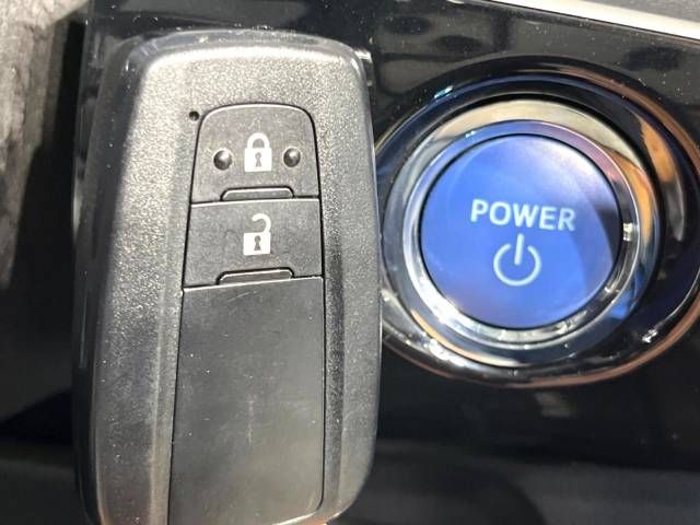 Toyota PRIUS 2019-05 24233-7