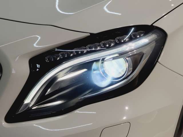 Mercedes Benz GLA-CLASS 2017-03 15857-8