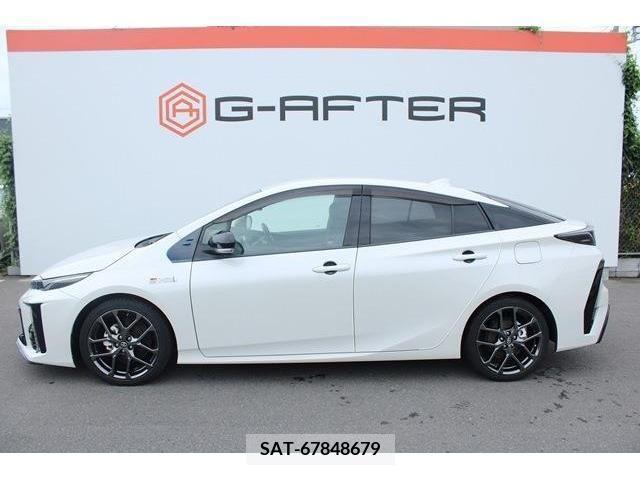 Toyota PRIUS PHV 2018-06 352958-9