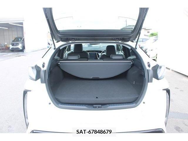 Toyota PRIUS PHV 2018-06 352958-17