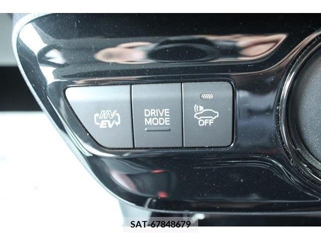 Toyota PRIUS PHV 2018-06 352958-5