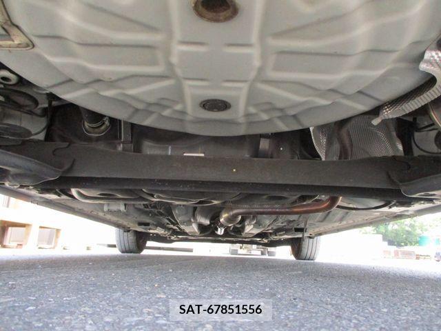 Nissan NOTE 2017-06 305388-9