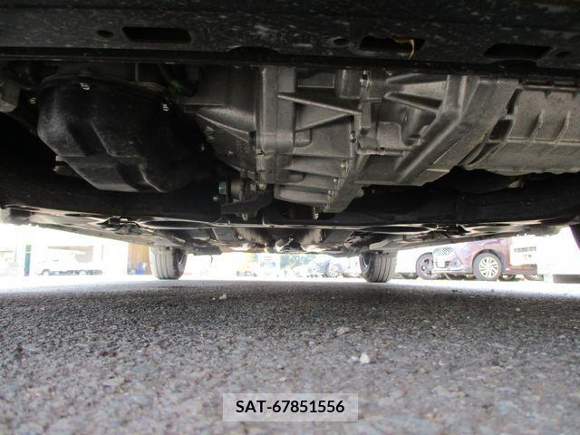 Nissan NOTE 2017-06 305388-8