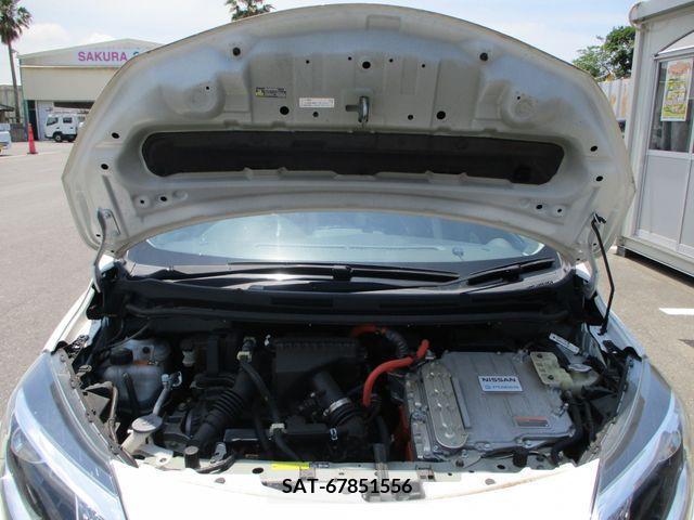Nissan NOTE 2017-06 305388-6