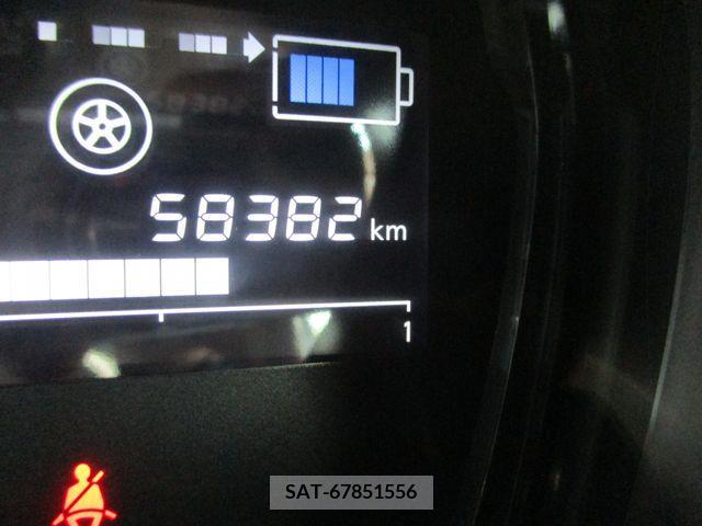 Nissan NOTE 2017-06 305388-16