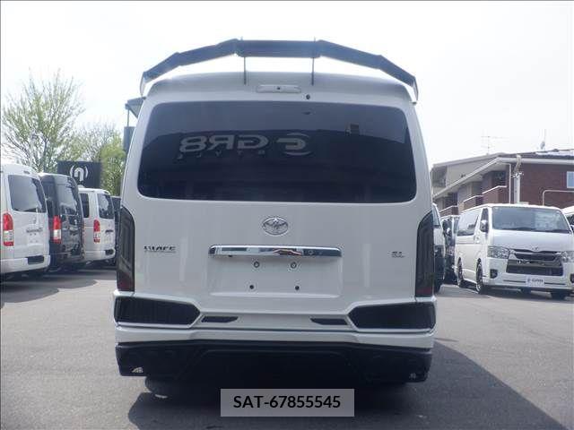 Toyota HIACE WAGON 2022-02 273112-2