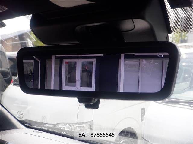 Toyota HIACE WAGON 2022-02 273112-16