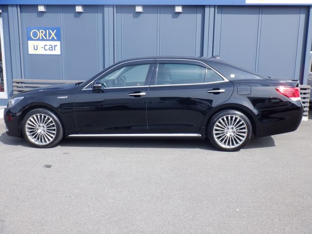 Toyota CROWN MAJESTA 2016-07 8216-21