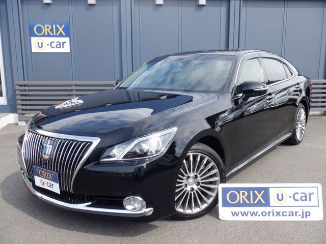 Toyota CROWN MAJESTA 2016-07 8216-0