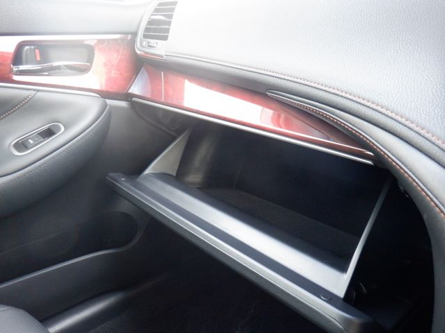 Toyota CROWN MAJESTA 2016-07 8216-13