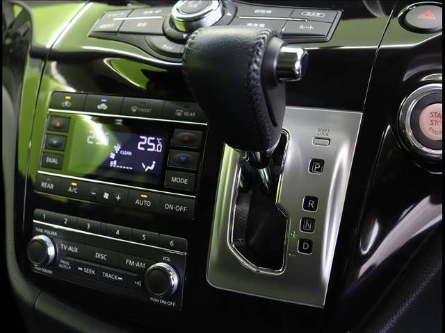 Nissan ELGRAND 2016-06 192891-11