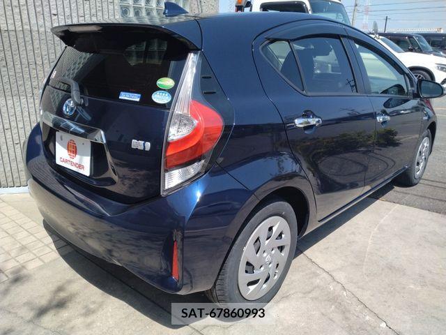 Toyota AQUA 2018-03 261103-3