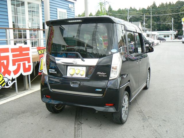 Nissan DAYZ ROOX 2014-01 23931-2