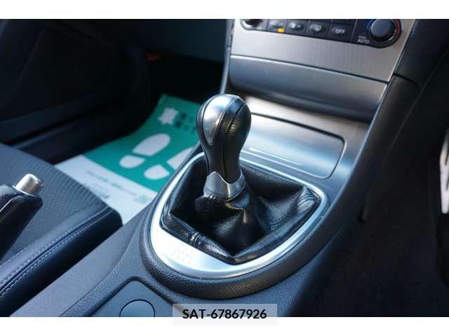 Nissan SKYLINE COUPE 2010-03 285284-12