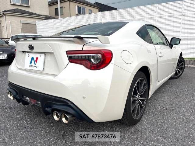 Toyota 86 2017-12 355205-17