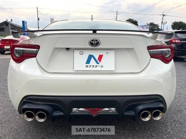 Toyota 86 2017-12 355205-15