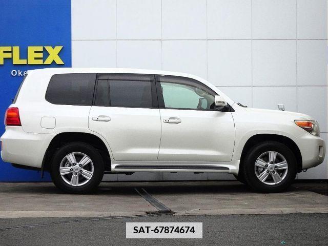 Toyota LAND CRUISER 2013-04 373538-4