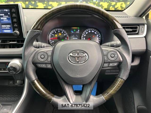 Toyota RAV4 2021-03 282747-11