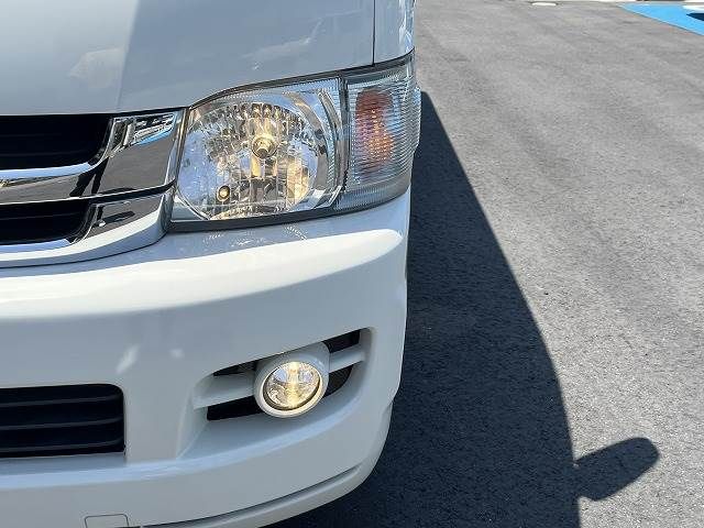 Toyota HIACE WAGON 2008-11 196385-11