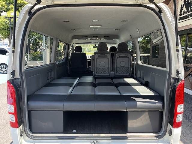 Toyota HIACE WAGON 2008-11 196385-18