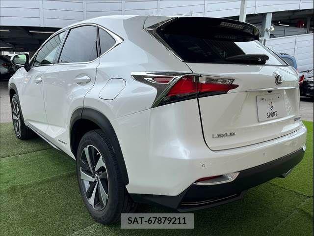 Lexus NX 2015-09 388165-16