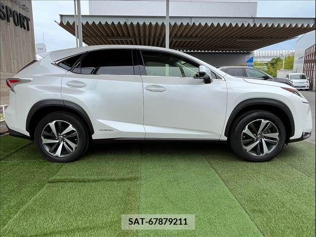 Lexus NX 2015-09 388165-14