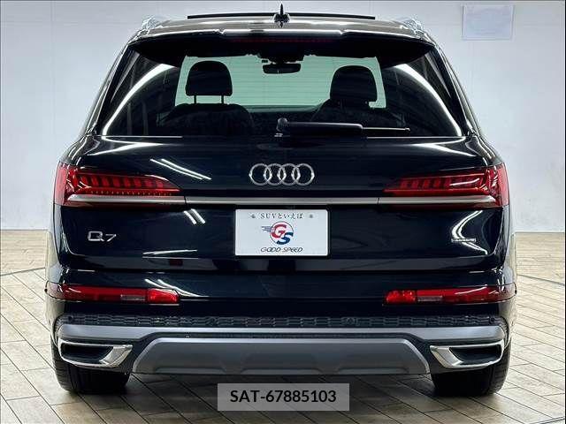 Audi Q7 2021-06 356611-18