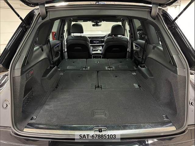 Audi Q7 2021-06 356611-19