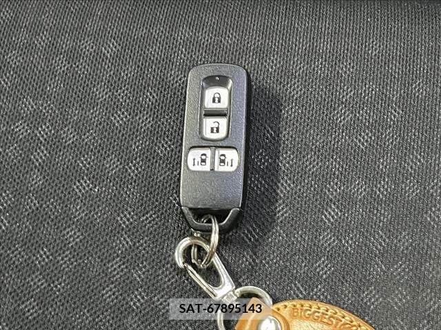 Honda N BOX CUSTOM 2017-05 383403-4